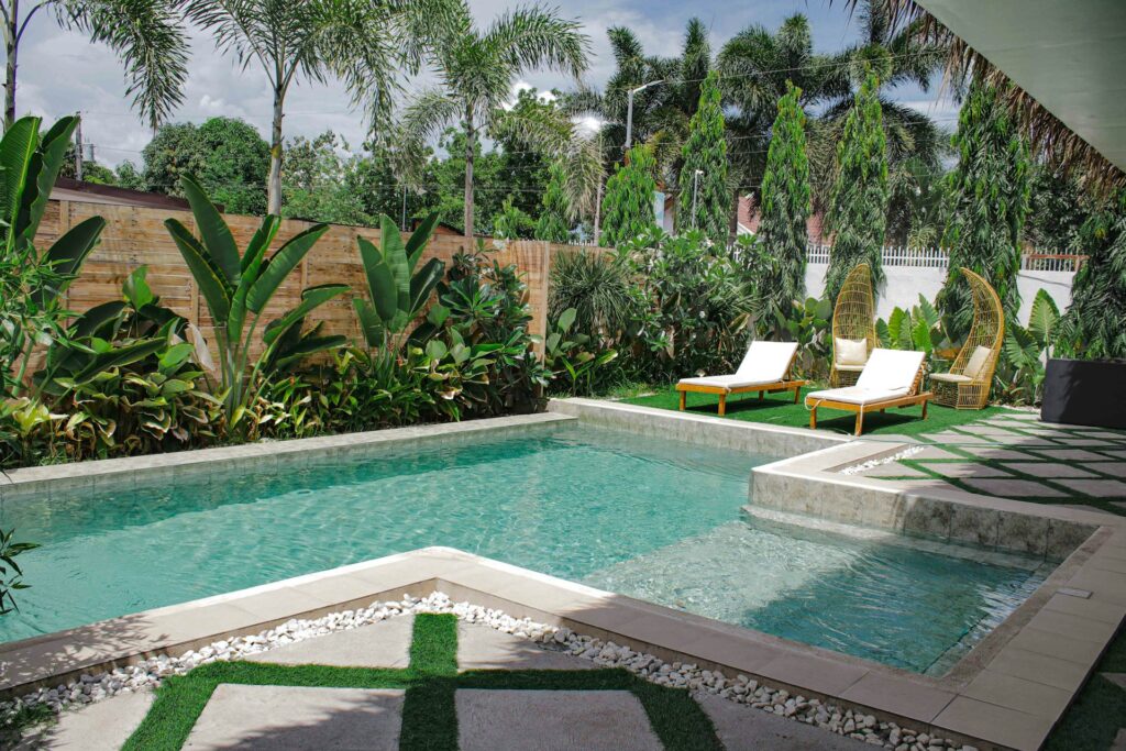 pool water level